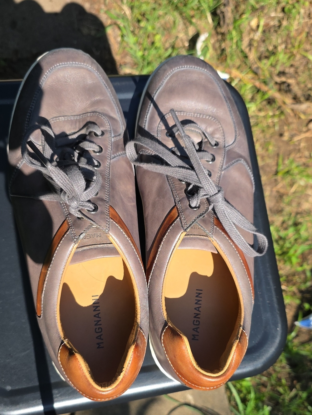 Magnanni Gray and Tan Leather Lace-Up Sneakers